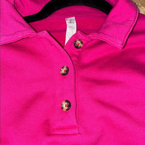 ALO Yoga Cropped Henley Polo Small - Picture 6 of 6